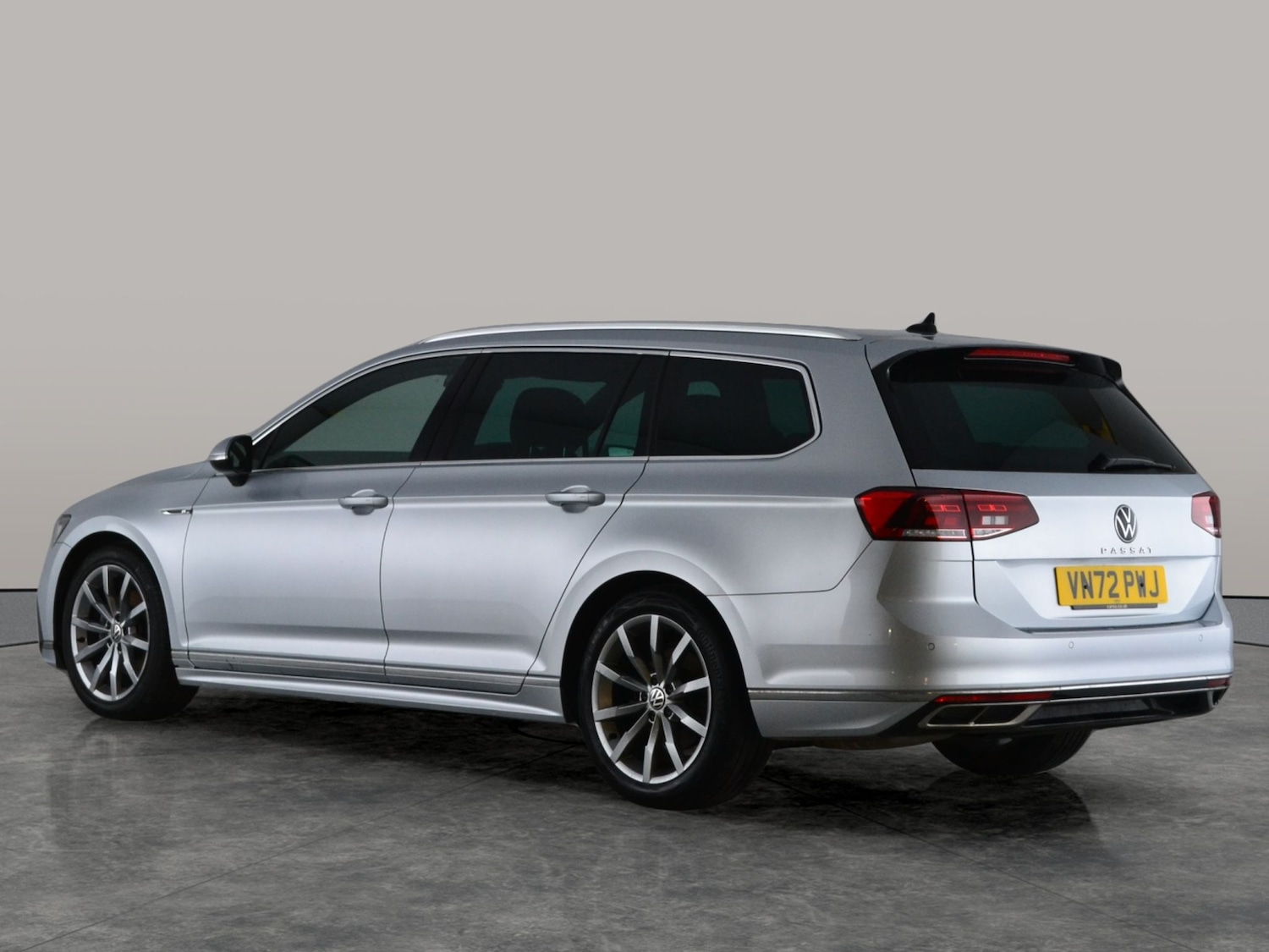 Used Volkswagen Passat 2023 for sale - 77350897: Photo 8