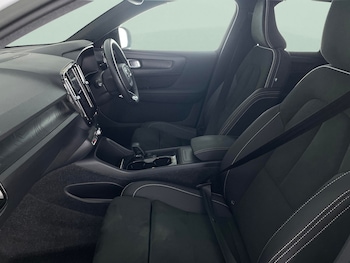 Used Volvo XC40 2022 for sale - 78305429: Photo