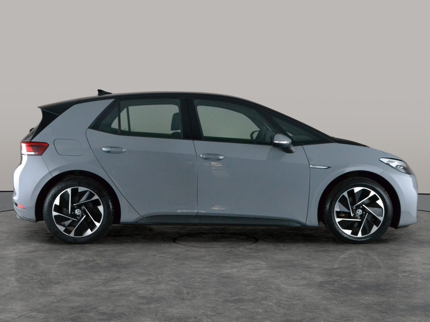 Used Volkswagen ID.3 2023 for sale - 77894248: Photo 8