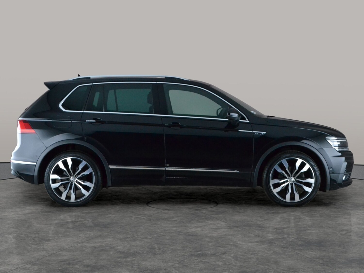 Used Volkswagen Tiguan 2020 for sale - 77756086: Photo 10