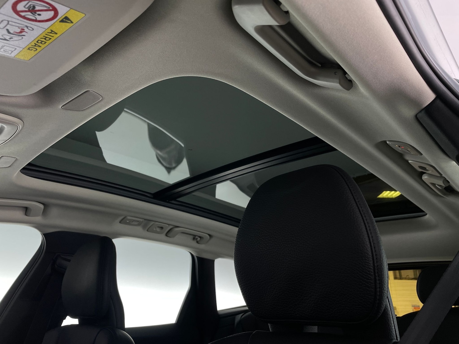 Used Volvo XC60 2022 for sale - 77505397: Photo 5