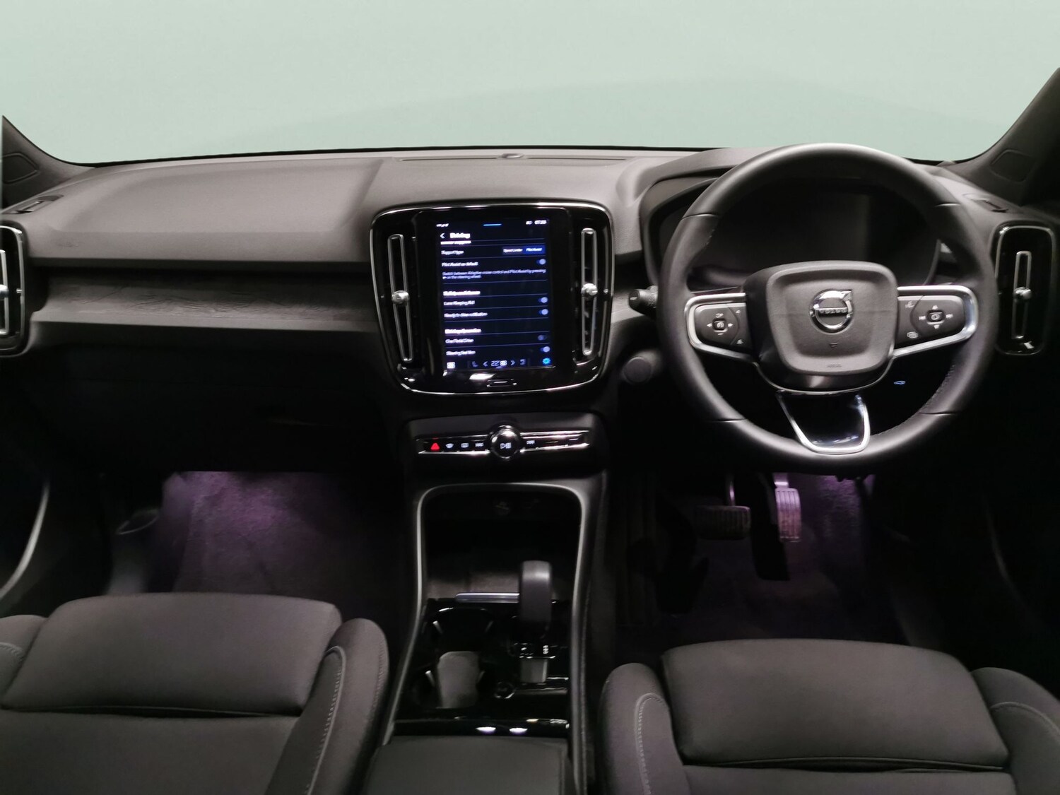 Used Volvo XC40 2023 for sale - 78142108: Photo 7