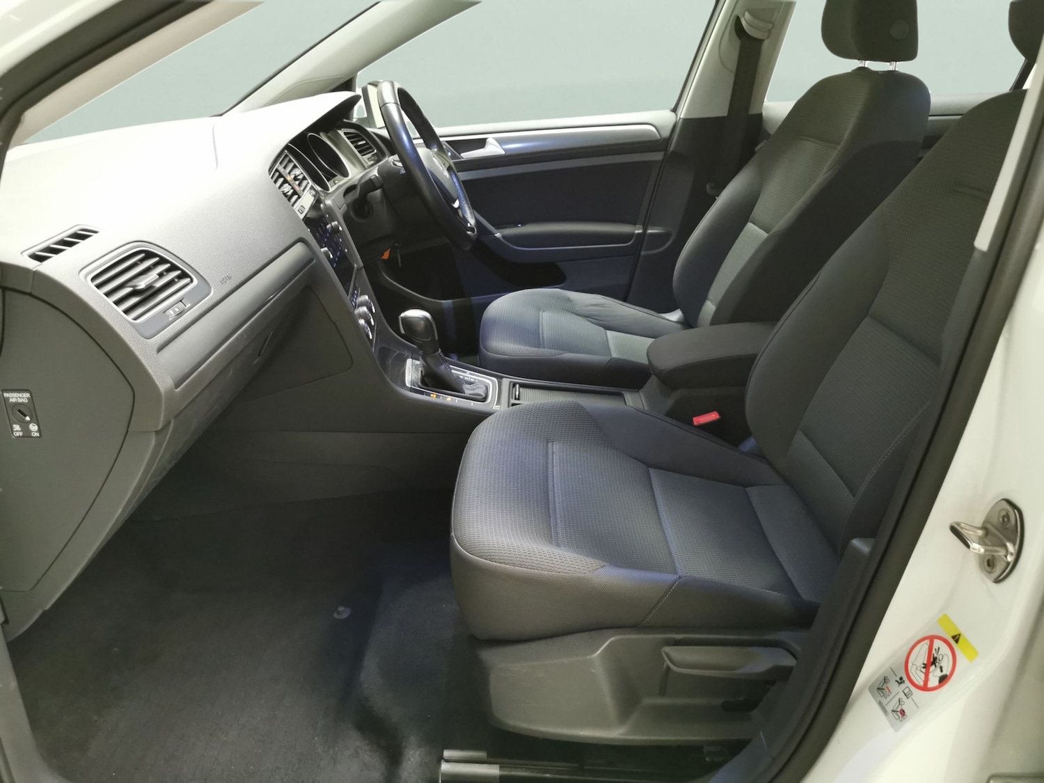 Used Volkswagen Golf 2019 for sale - 77763213: Photo 4