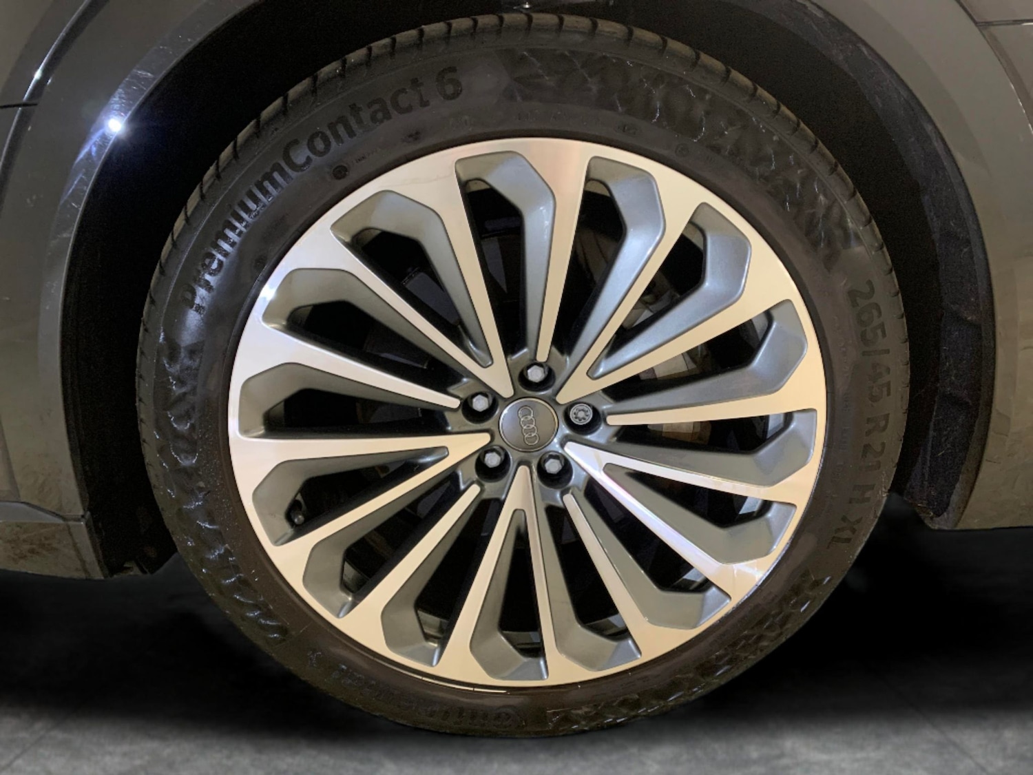 Used Audi e-tron 2020 for sale - 77235698: Photo 20