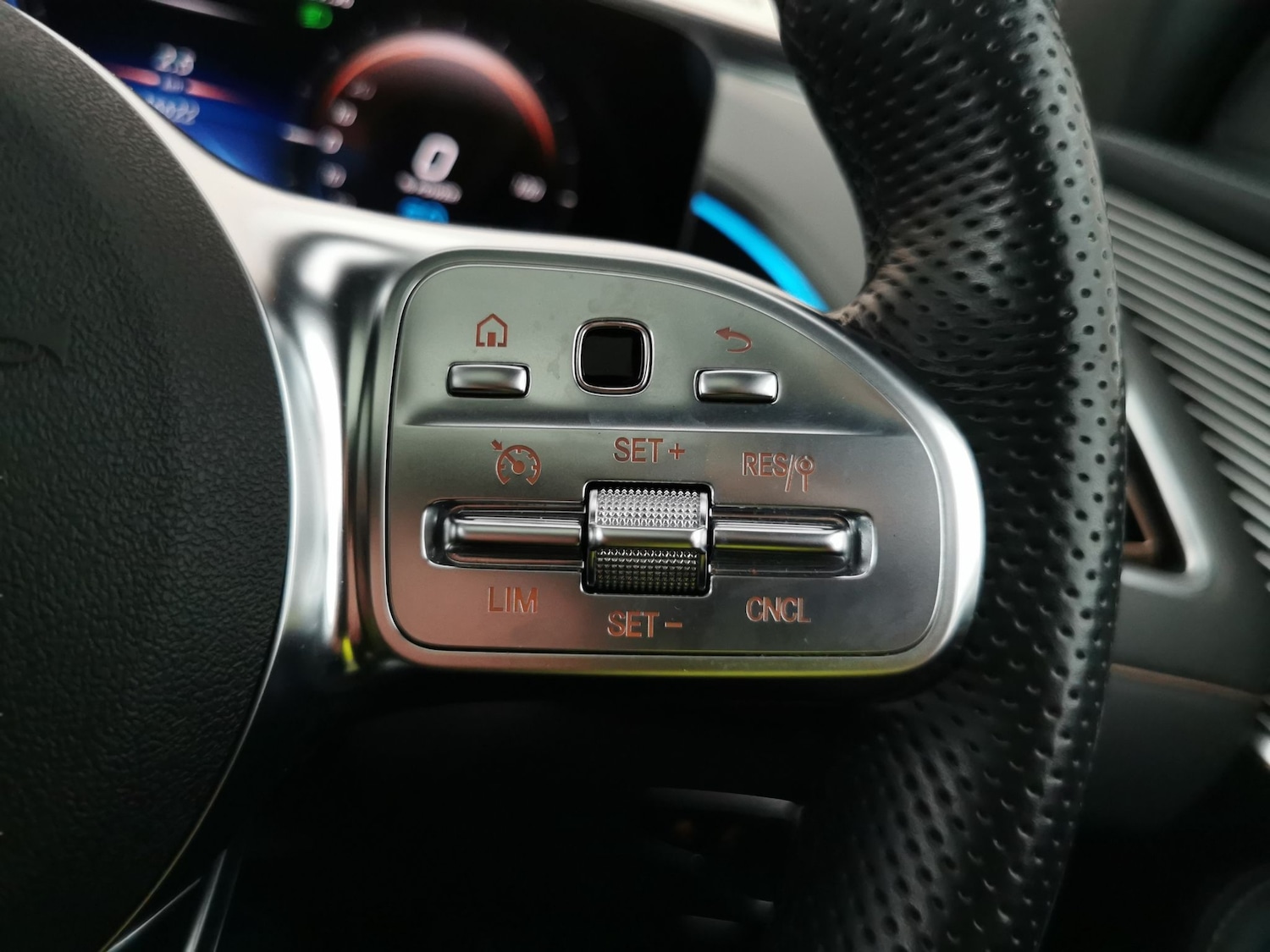 Used Mercedes-Benz EQC 2022 for sale - 77255632: Photo 24