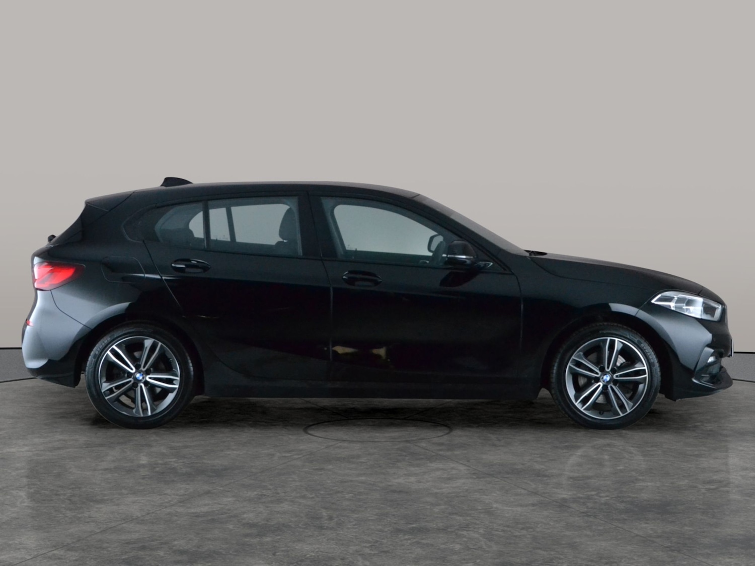 Used BMW 1 Series 2024 for sale - 77568193: Photo 8