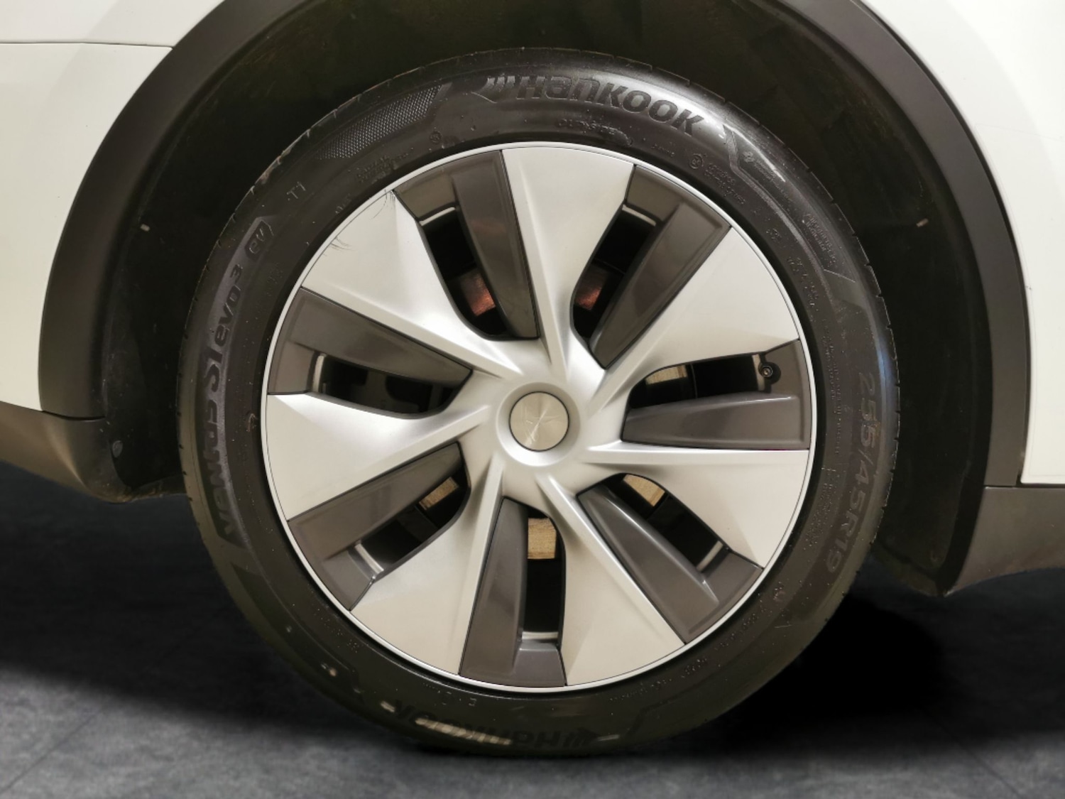 Used Tesla Model Y 2024 for sale - 78023024: Photo 25