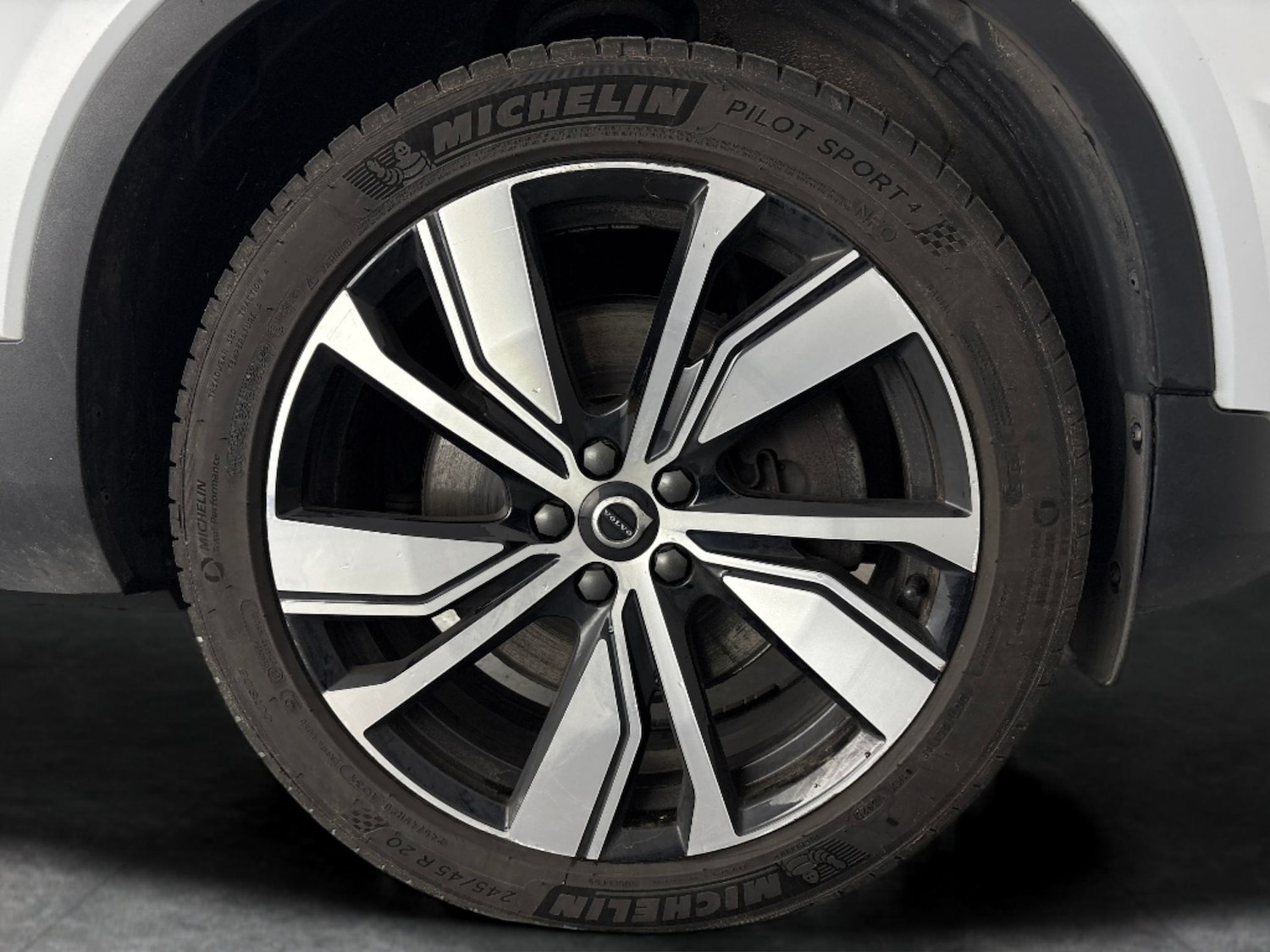 Used Volvo XC40 2021 for sale - 77272033: Photo 29