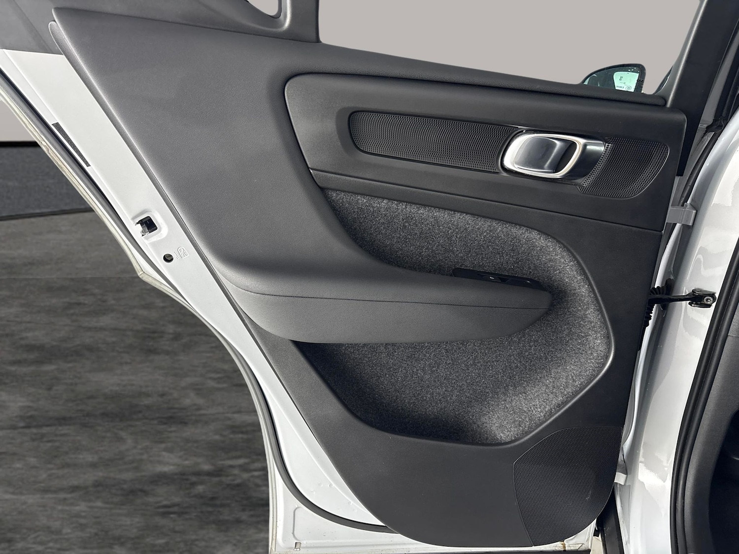 Used Volvo XC40 2021 for sale - 77272033: Photo 34