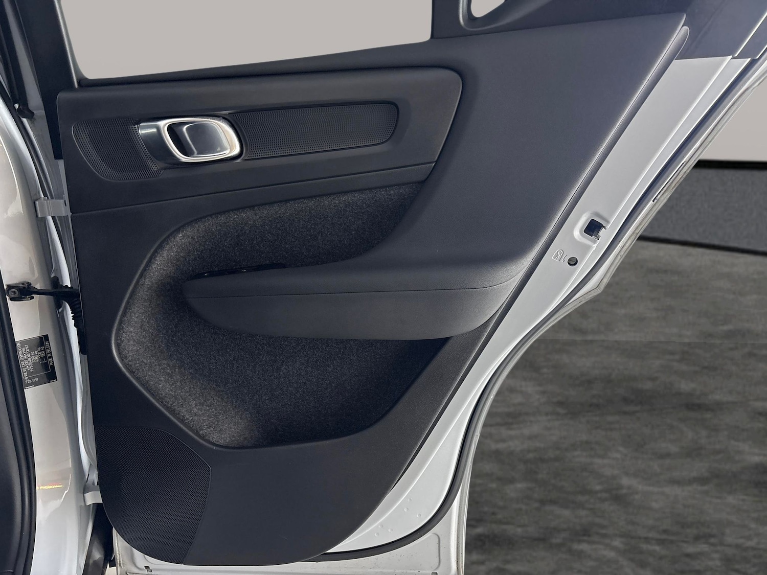 Used Volvo XC40 2021 for sale - 77272033: Photo 35