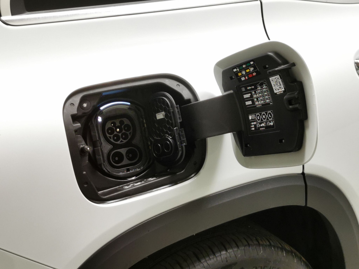 Used Mercedes-Benz EQB 2023 for sale - 77530019: Photo 33