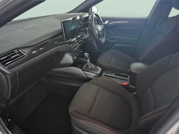 Used Ford Focus 2023 for sale - 79526850: Photo