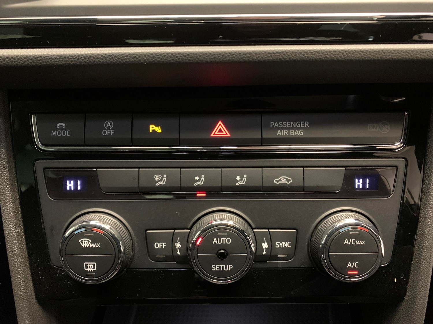 Used SEAT Leon 2019 for sale - 77138075: Photo 19