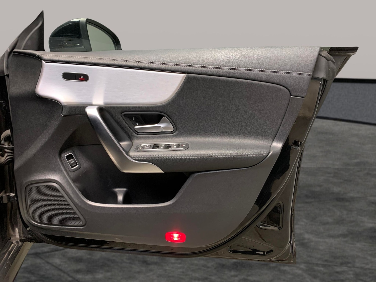 Used Mercedes-Benz CLA 2019 for sale - 76652996: Photo 33