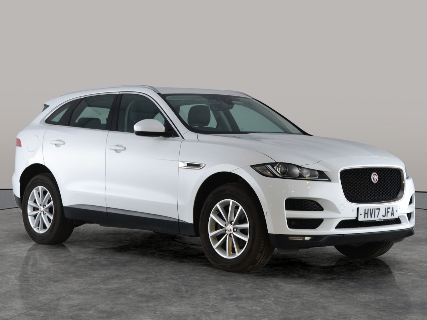 Used Jaguar F-Pace 2017 for sale - 77248441: Photo 13
