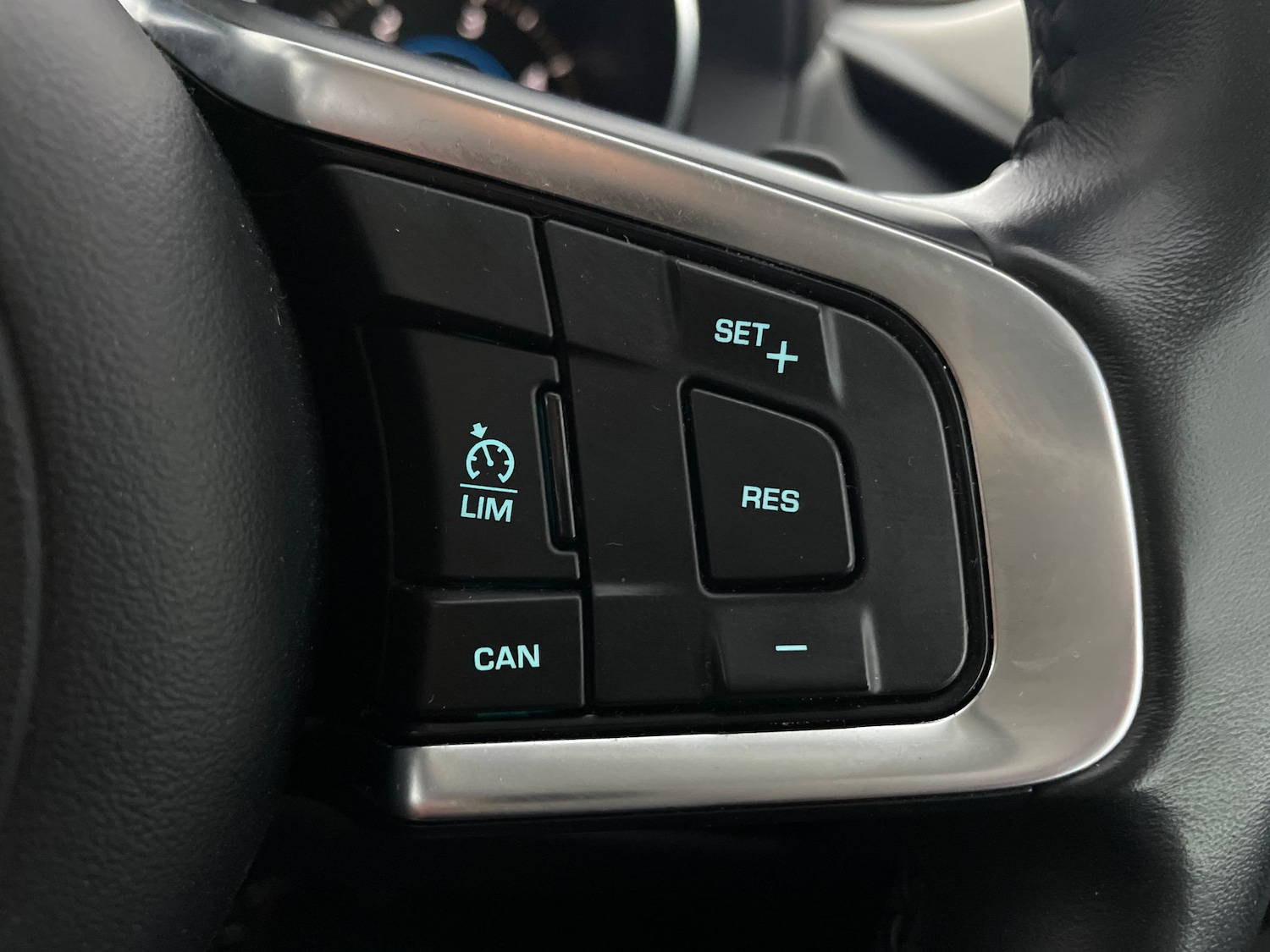 Used Jaguar F-Pace 2017 for sale - 77248441: Photo 23