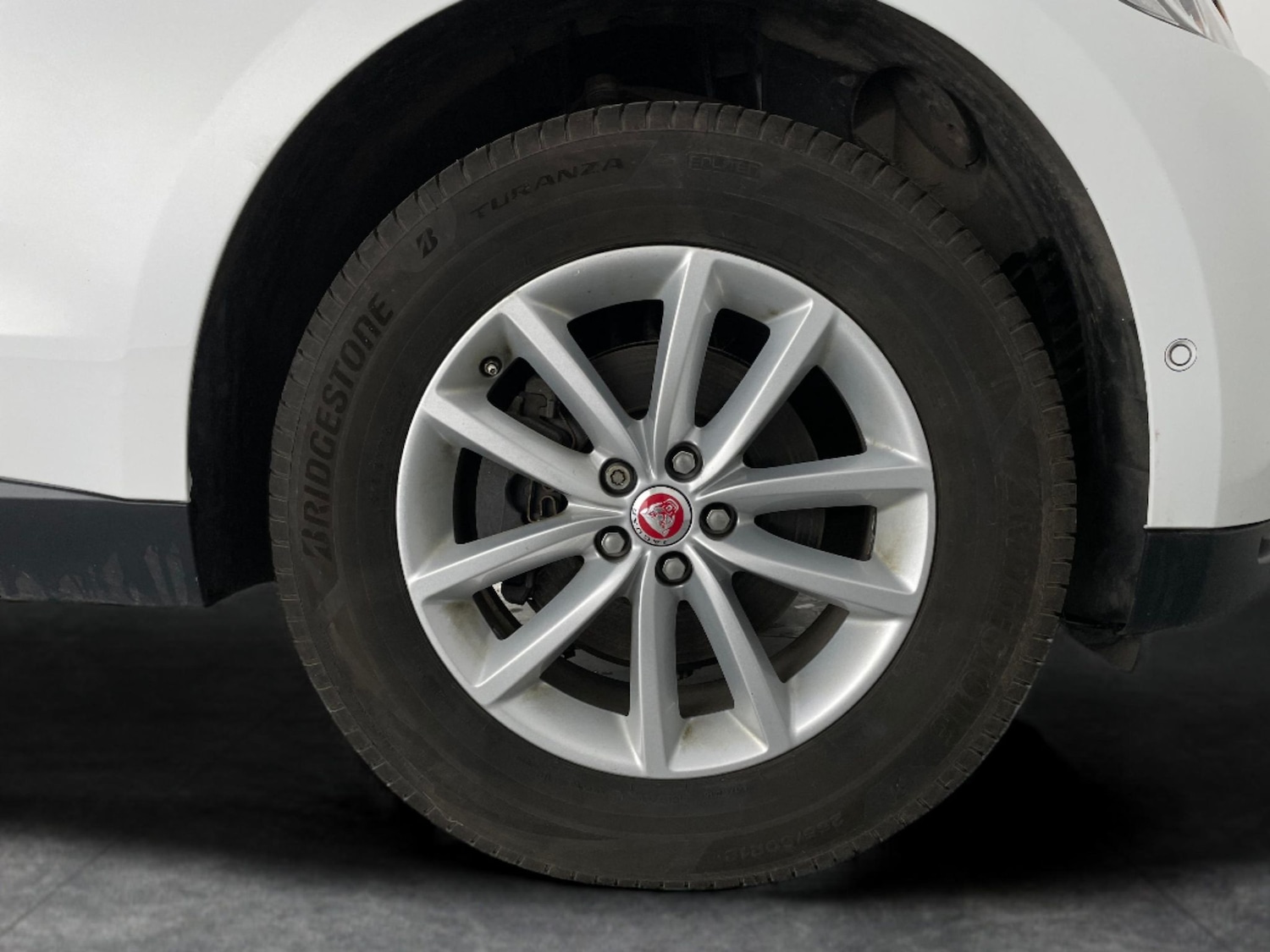 Used Jaguar F-Pace 2017 for sale - 77248441: Photo 27