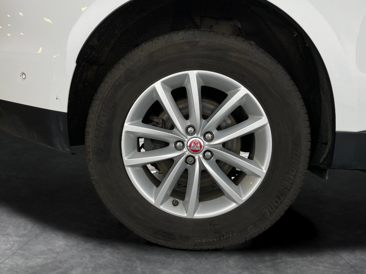 Used Jaguar F-Pace 2017 for sale - 77248441: Photo 28