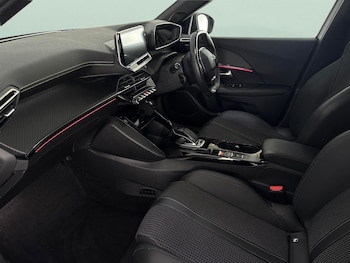 Used Peugeot 2008 2021 for sale - 77946711: Photo