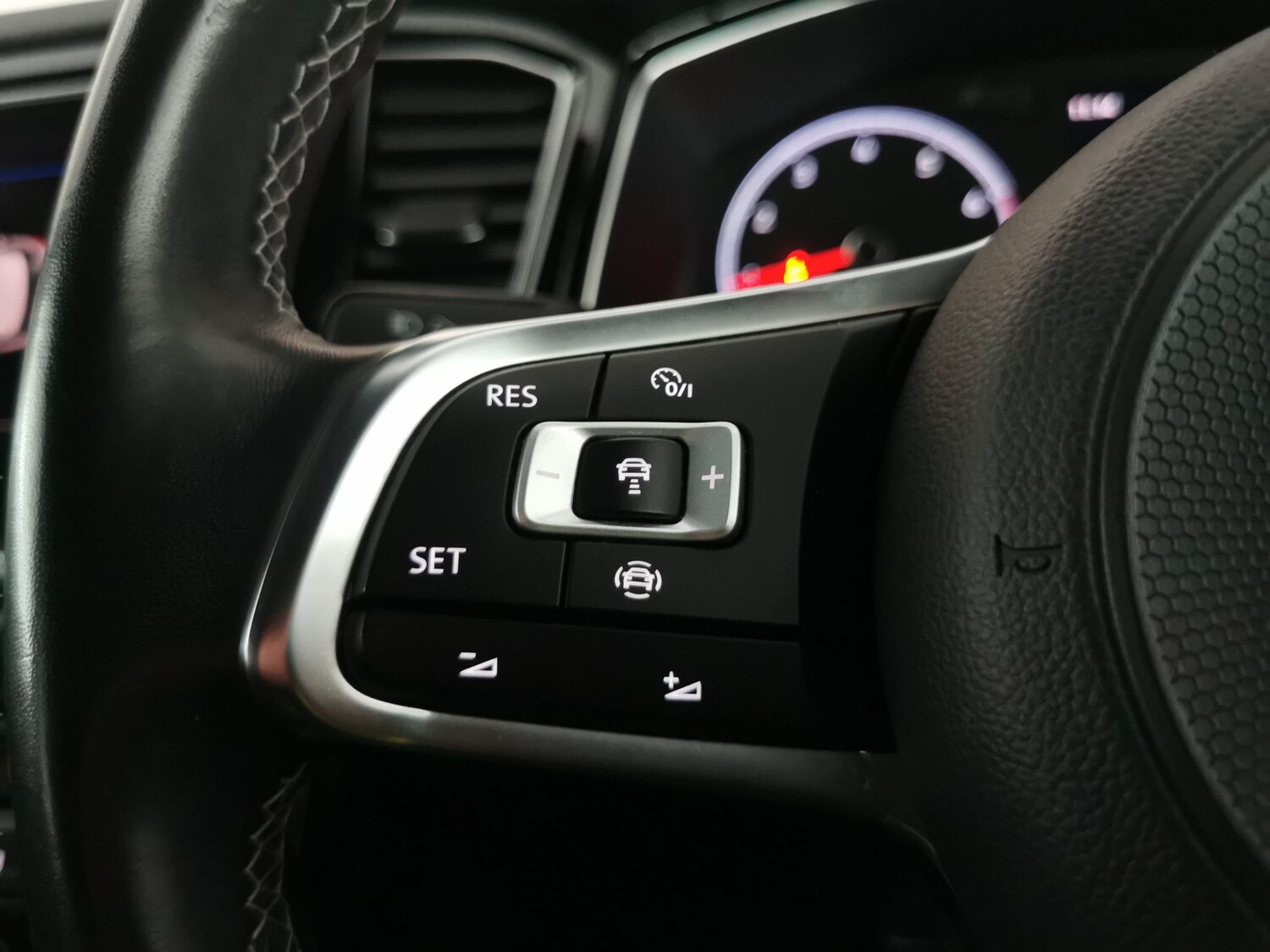 Used Volkswagen T-Roc 2021 for sale - 77458214: Photo 17