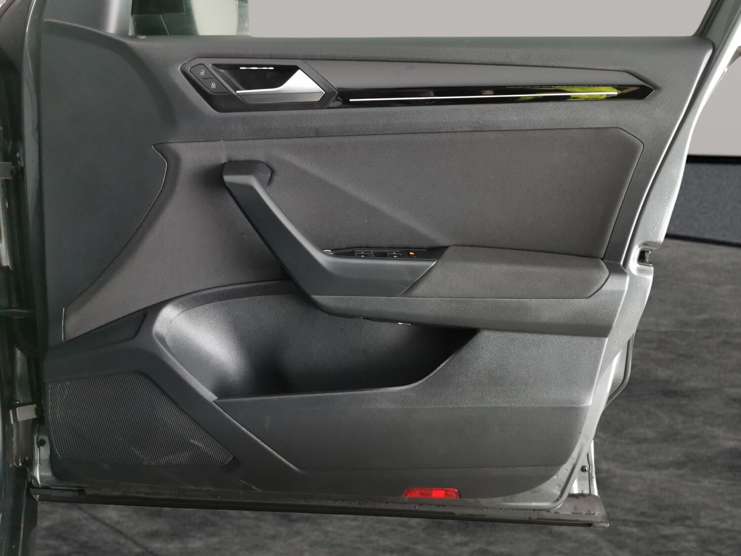 Used Volkswagen T-Roc 2021 for sale - 77458214: Photo 25