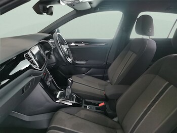 Used Volkswagen T-Roc 2021 for sale - 77458214: Photo