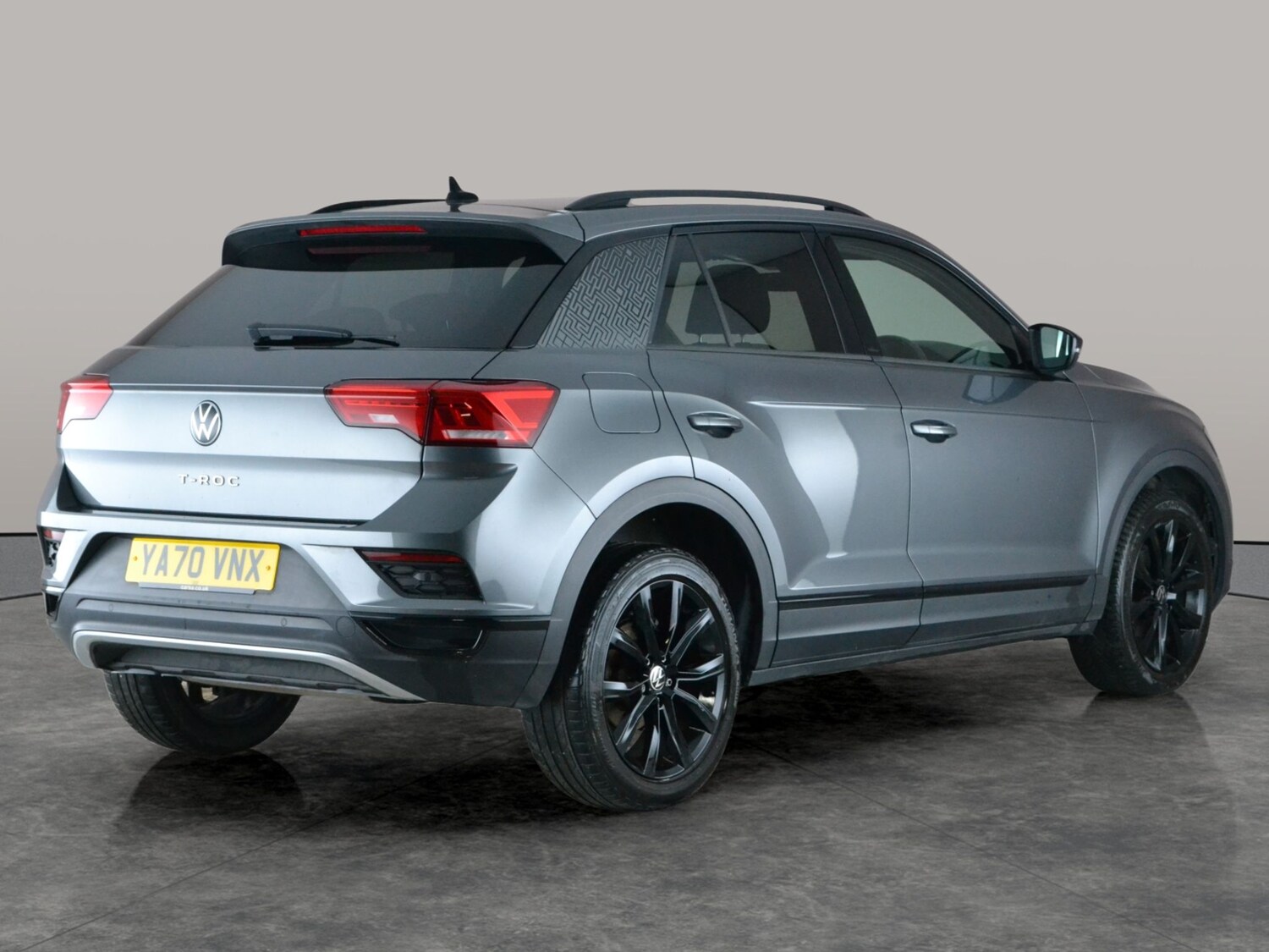 Used Volkswagen T-Roc 2021 for sale - 77458214: Photo 8