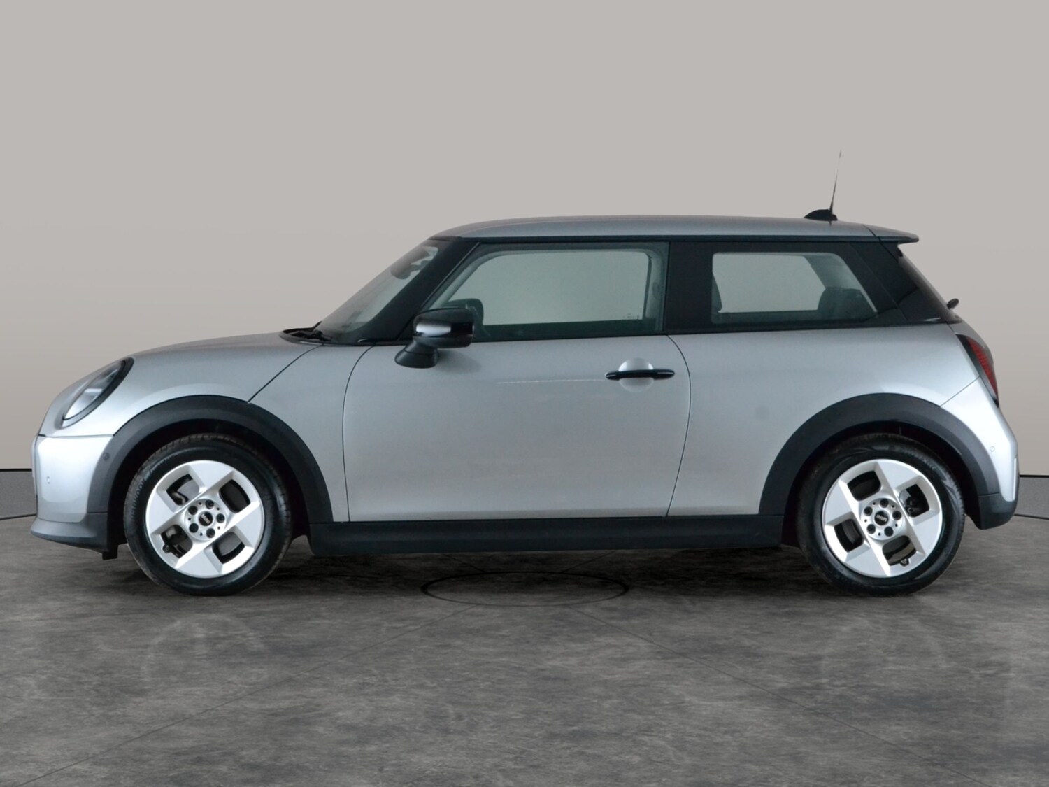 Used MINI Cooper 2024 for sale - 77815093: Photo 13