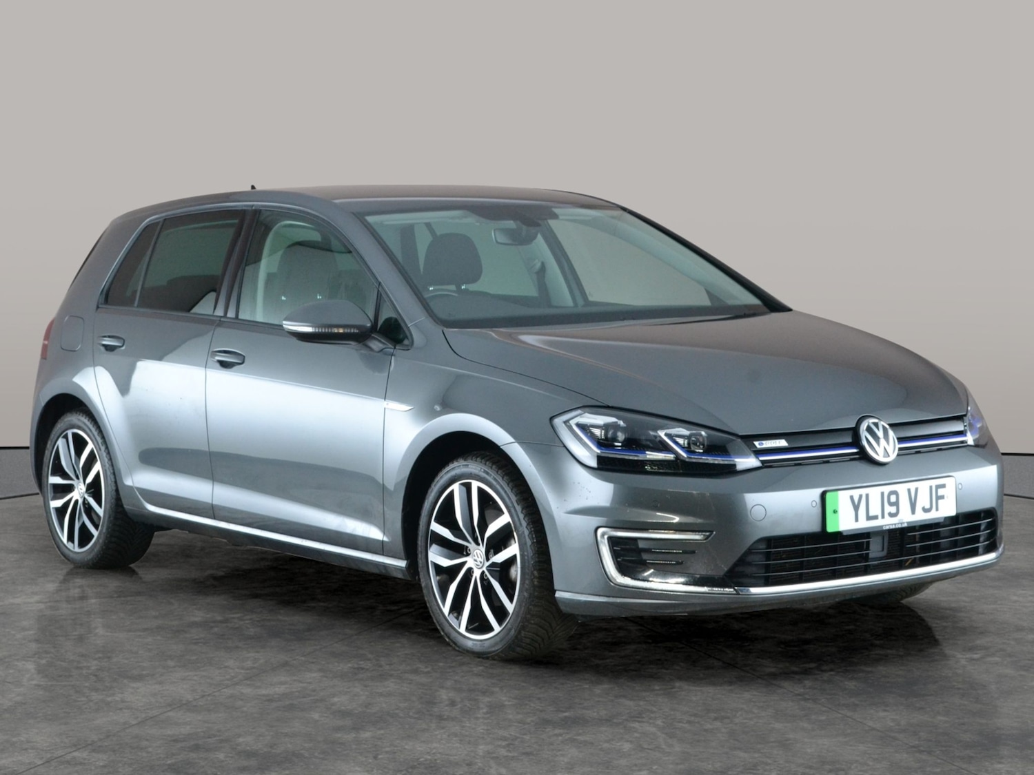 Used Volkswagen Golf 2019 for sale - 77636422: Photo 7