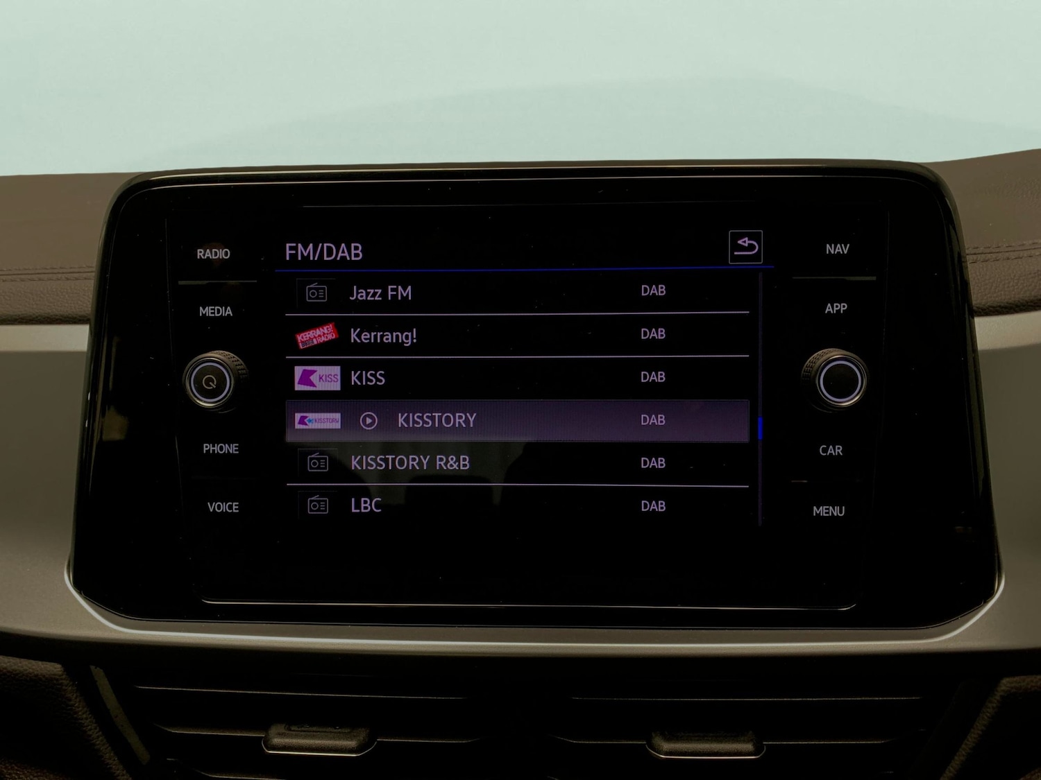 Used Volkswagen T-Roc 2022 for sale - 77894185: Photo 5