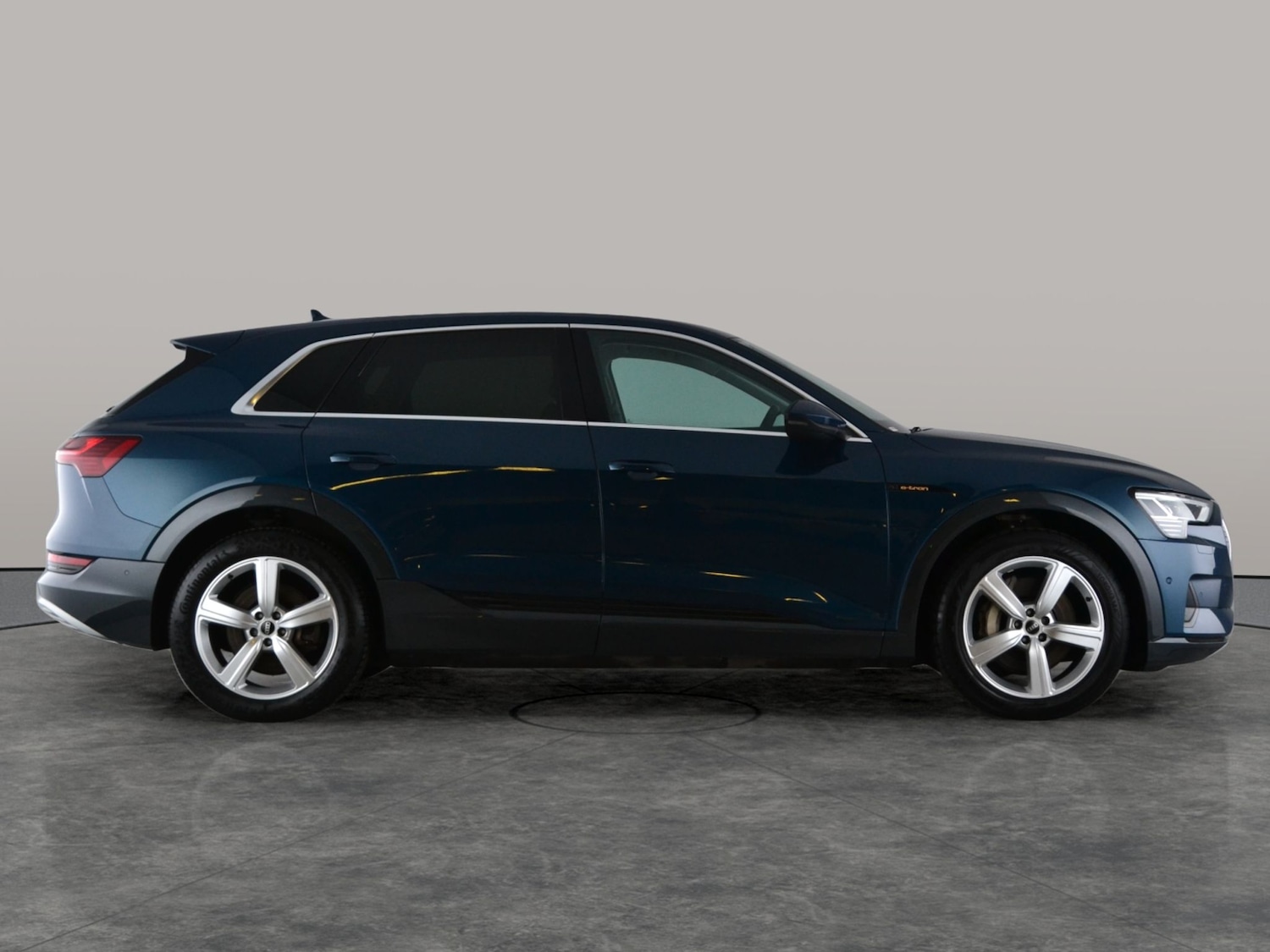 Used Audi e-tron 2021 for sale - 77053075: Photo 12