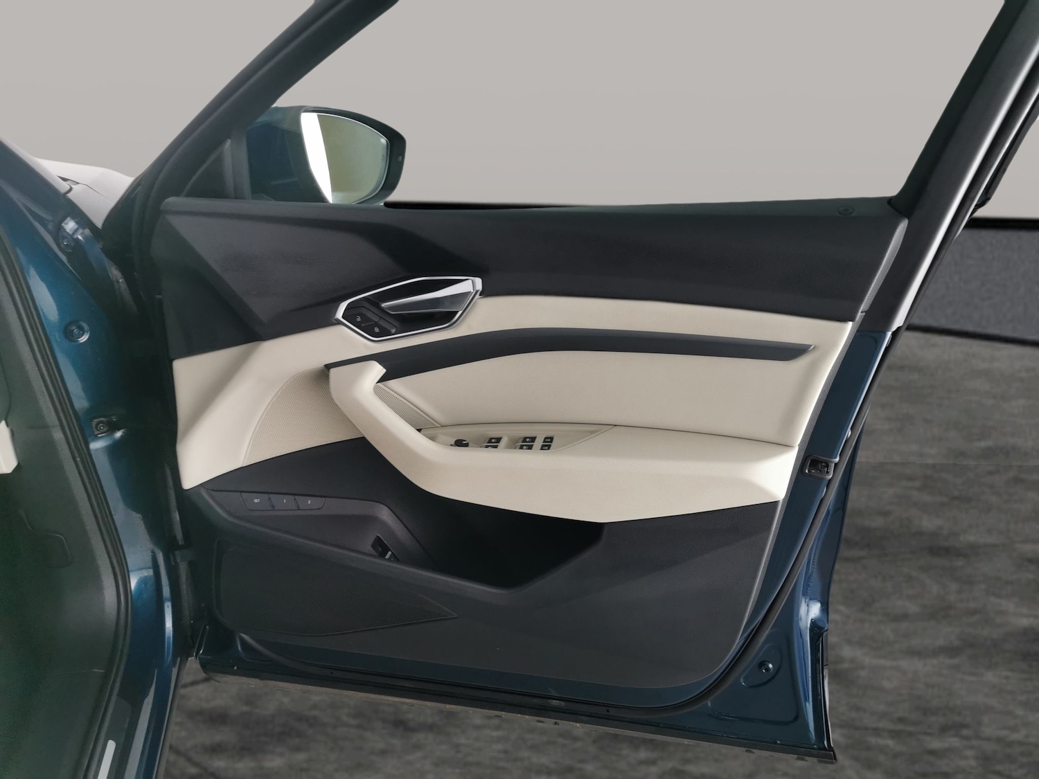 Used Audi e-tron 2021 for sale - 77053075: Photo 33