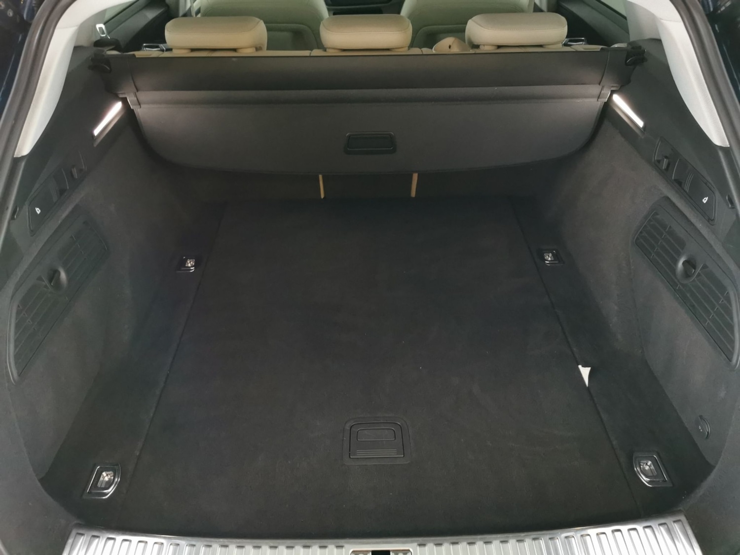 Used Audi e-tron 2021 for sale - 77053075: Photo 37