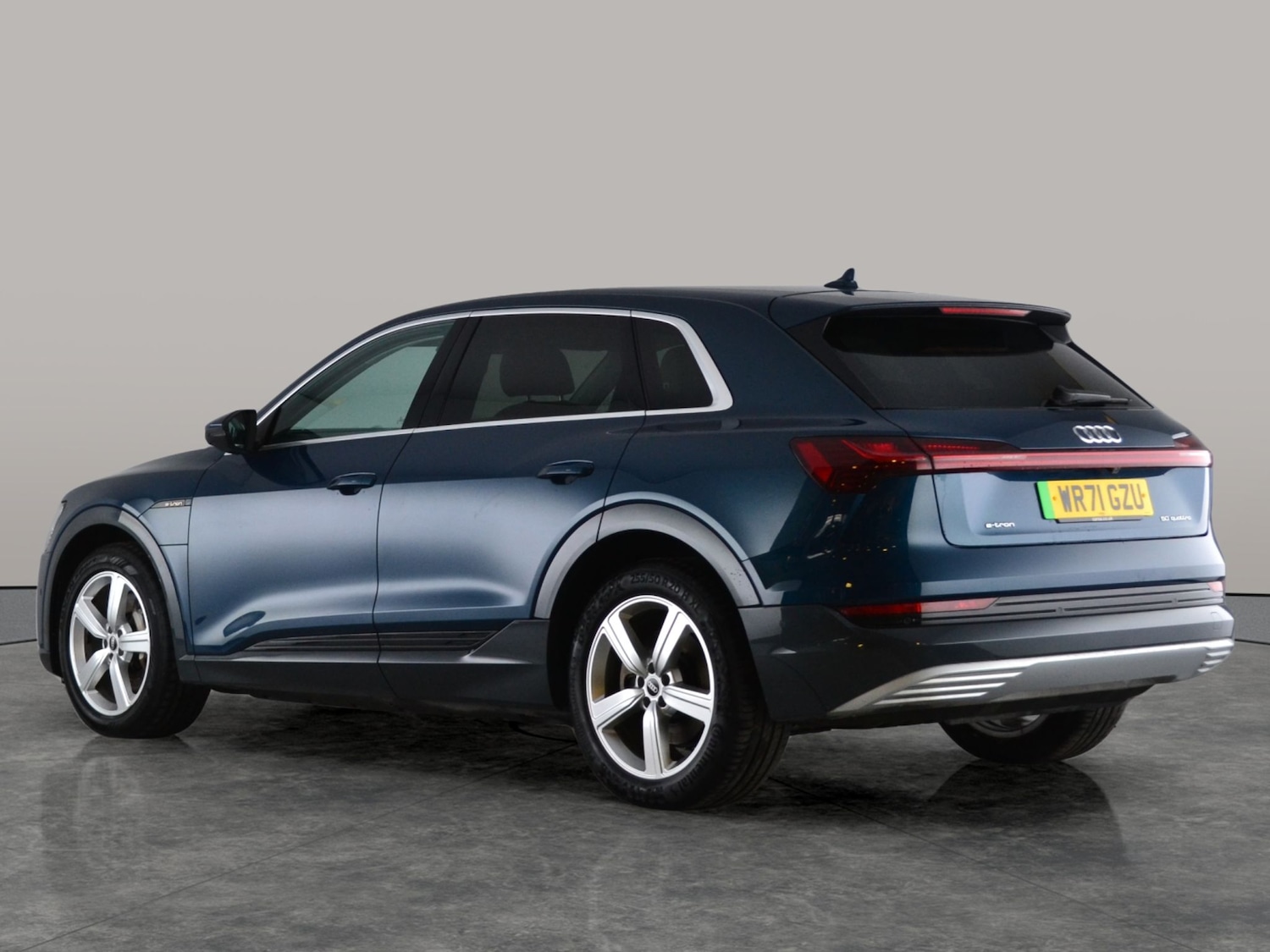 Used Audi e-tron 2021 for sale - 77053075: Photo 9