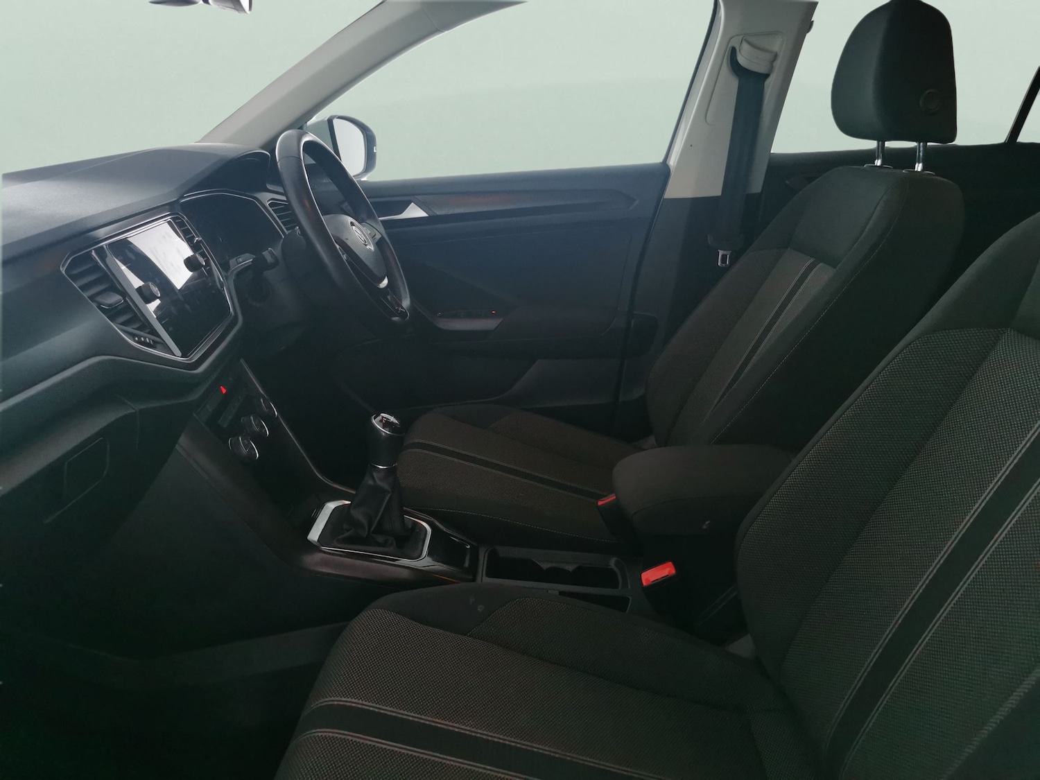 Used Volkswagen T-Roc 2019 for sale - 77234303: Photo 4