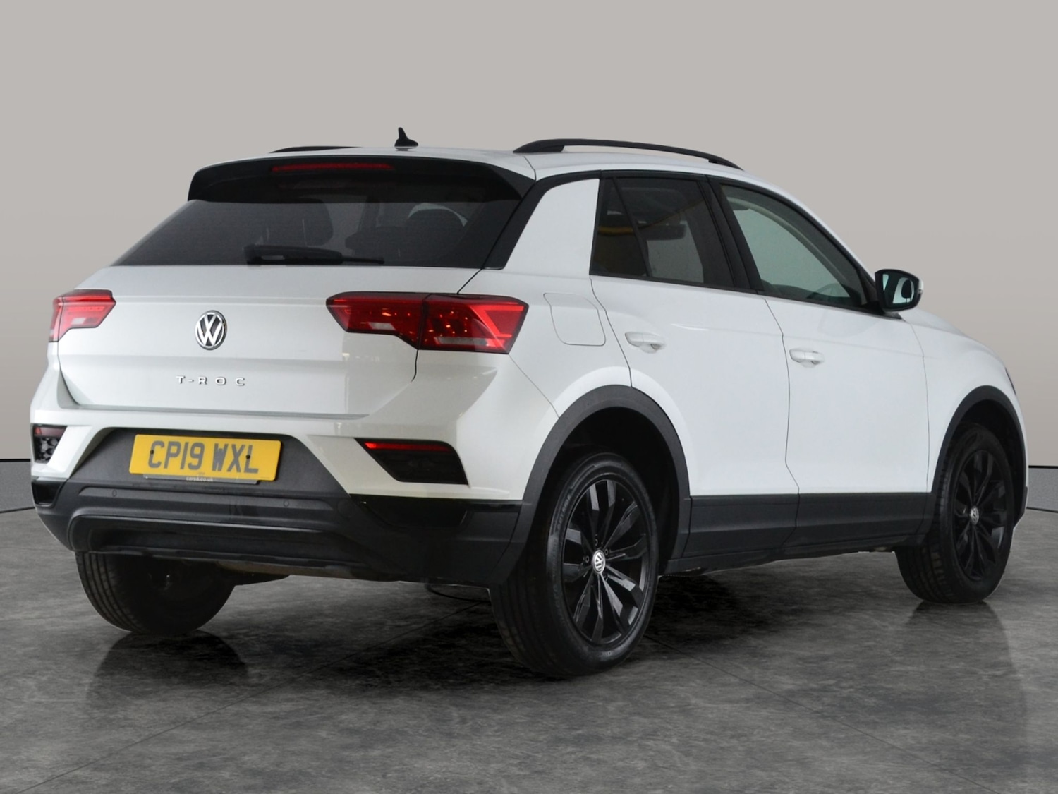 Used Volkswagen T-Roc 2019 for sale - 77234303: Photo 9