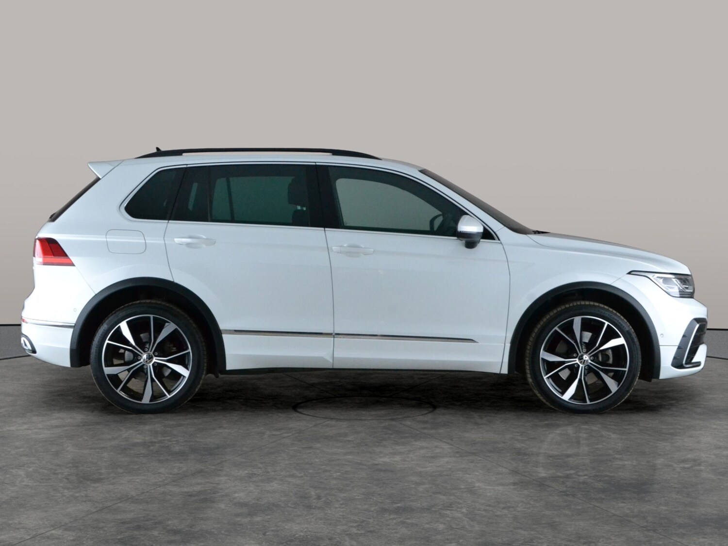 Used Volkswagen Tiguan 2023 for sale - 78055512: Photo 8