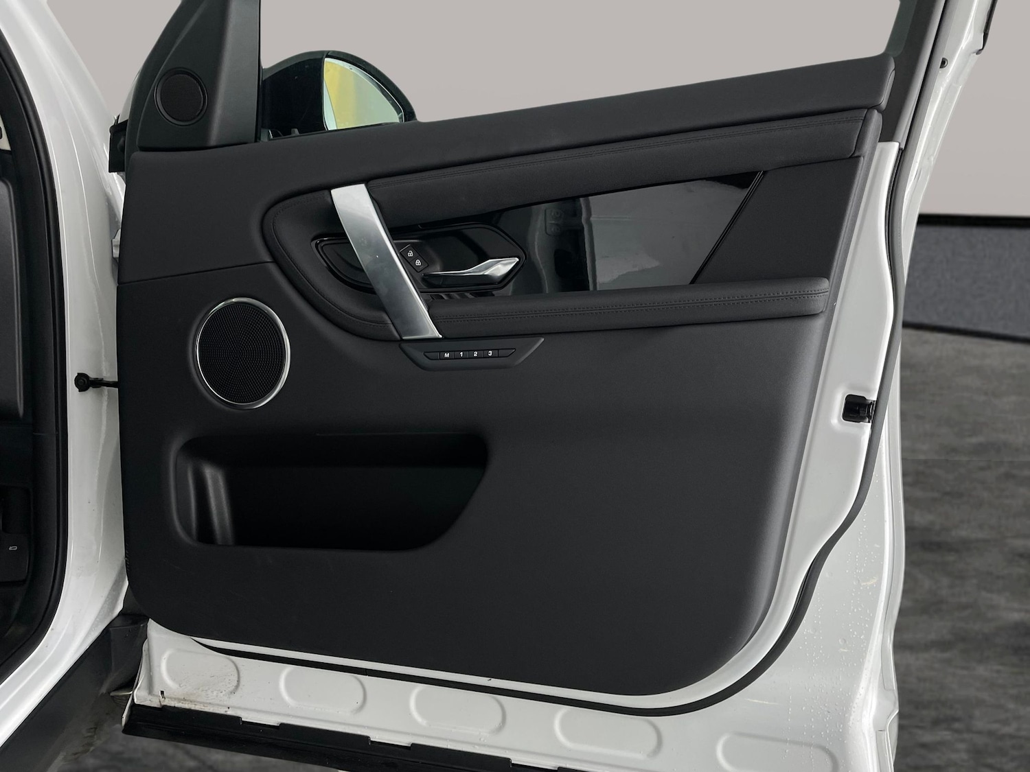 Used Land Rover Discovery Sport 2024 for sale - 77259429: Photo 38