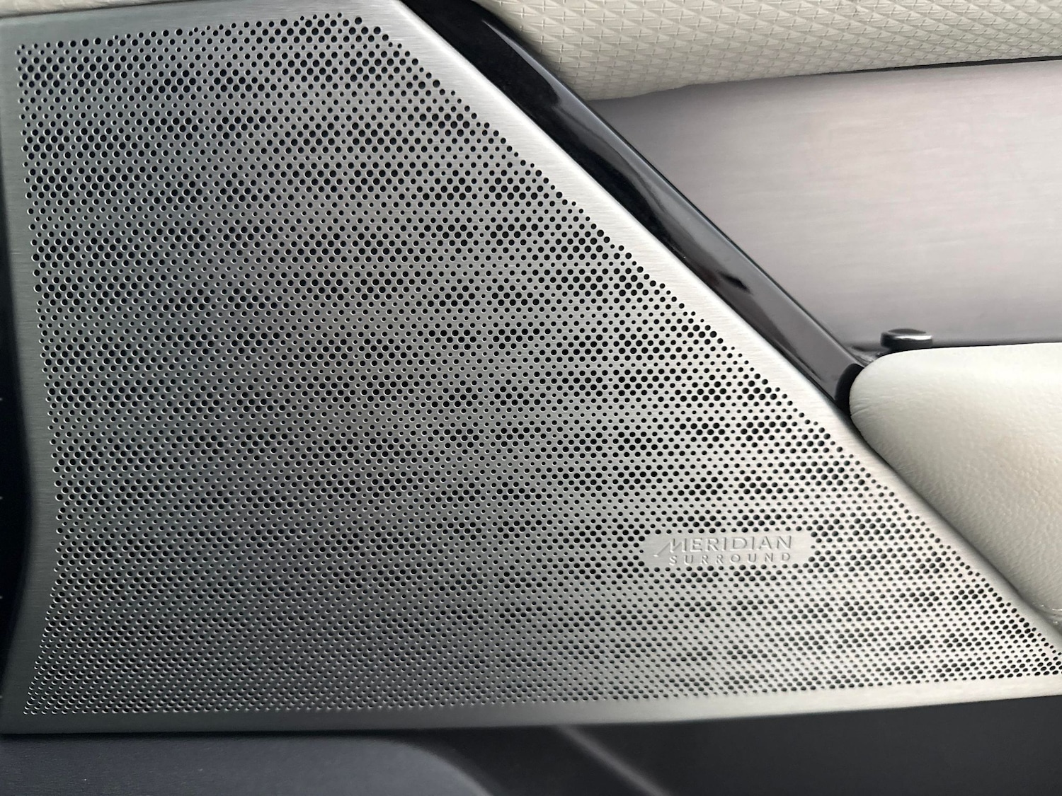 Used Land Rover Range Rover Velar 2020 for sale - 77833701: Photo 17