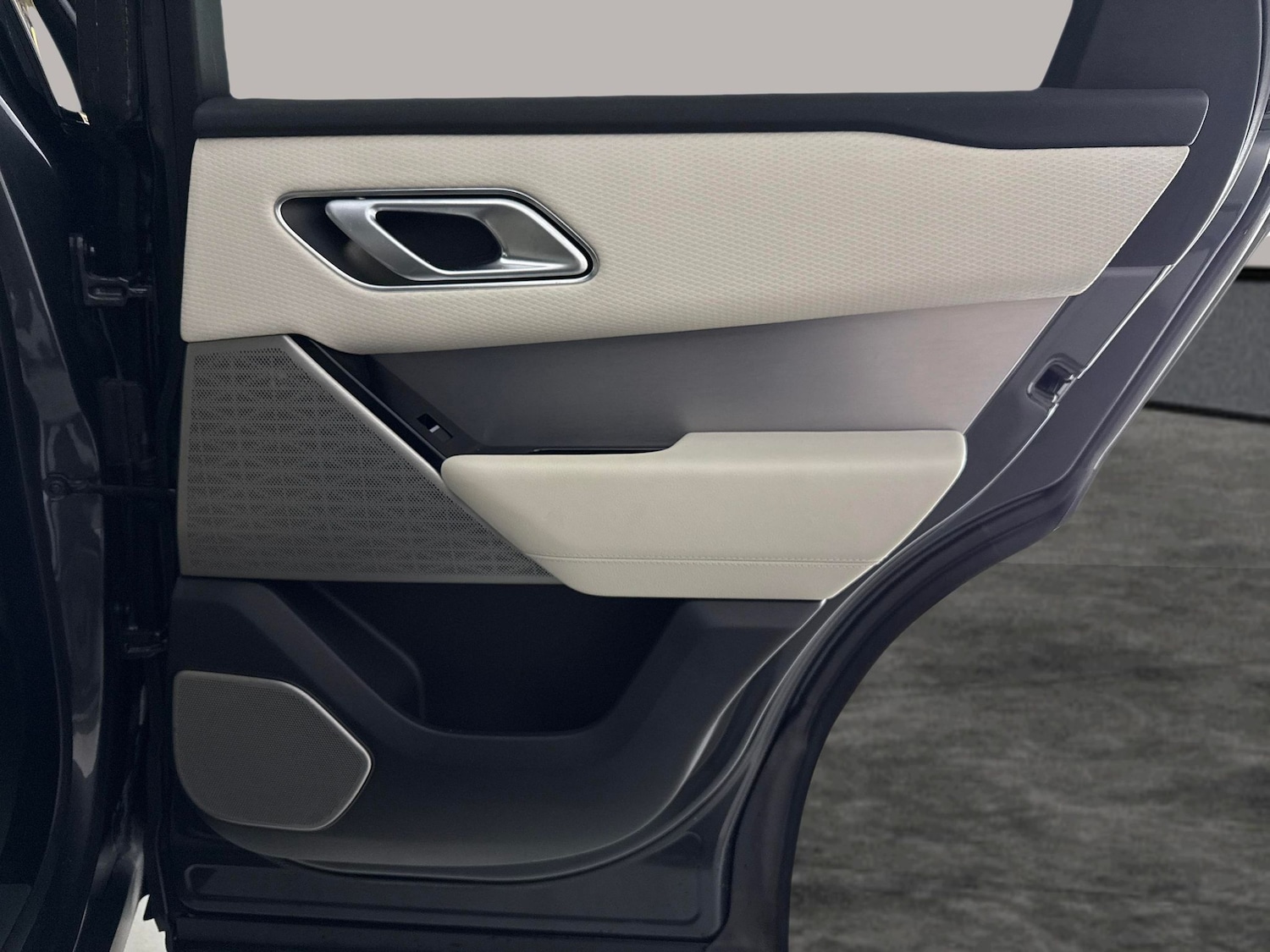 Used Land Rover Range Rover Velar 2020 for sale - 77833701: Photo 33