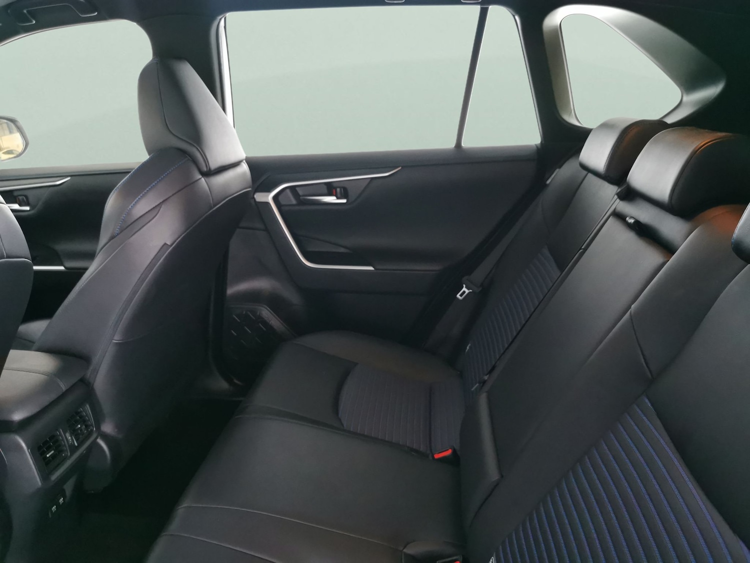 Used Toyota RAV4 for sale - 77298048: Photo 29