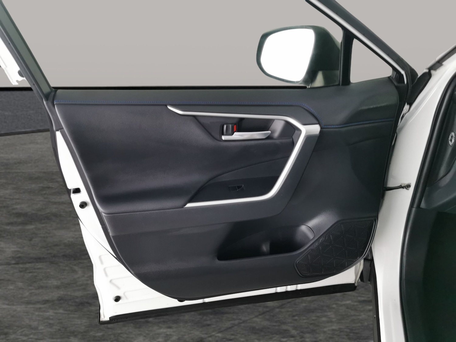 Used Toyota RAV4 for sale - 77298048: Photo 30