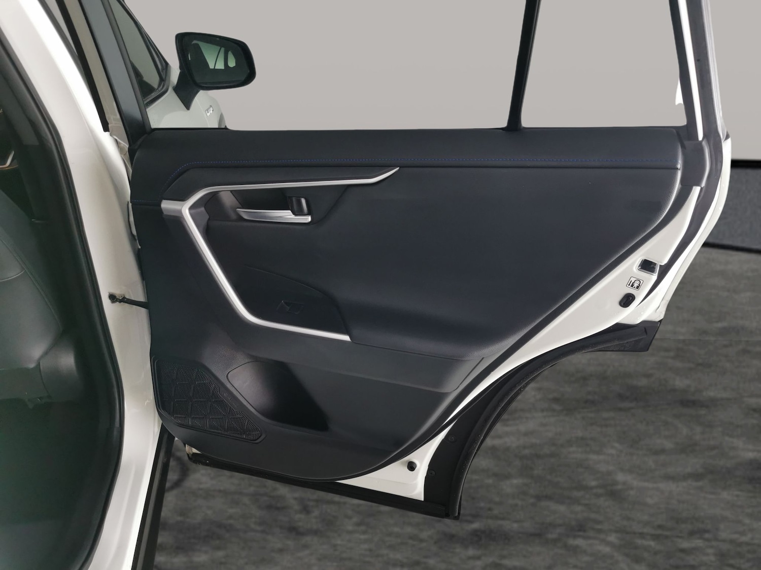 Used Toyota RAV4 for sale - 77298048: Photo 33