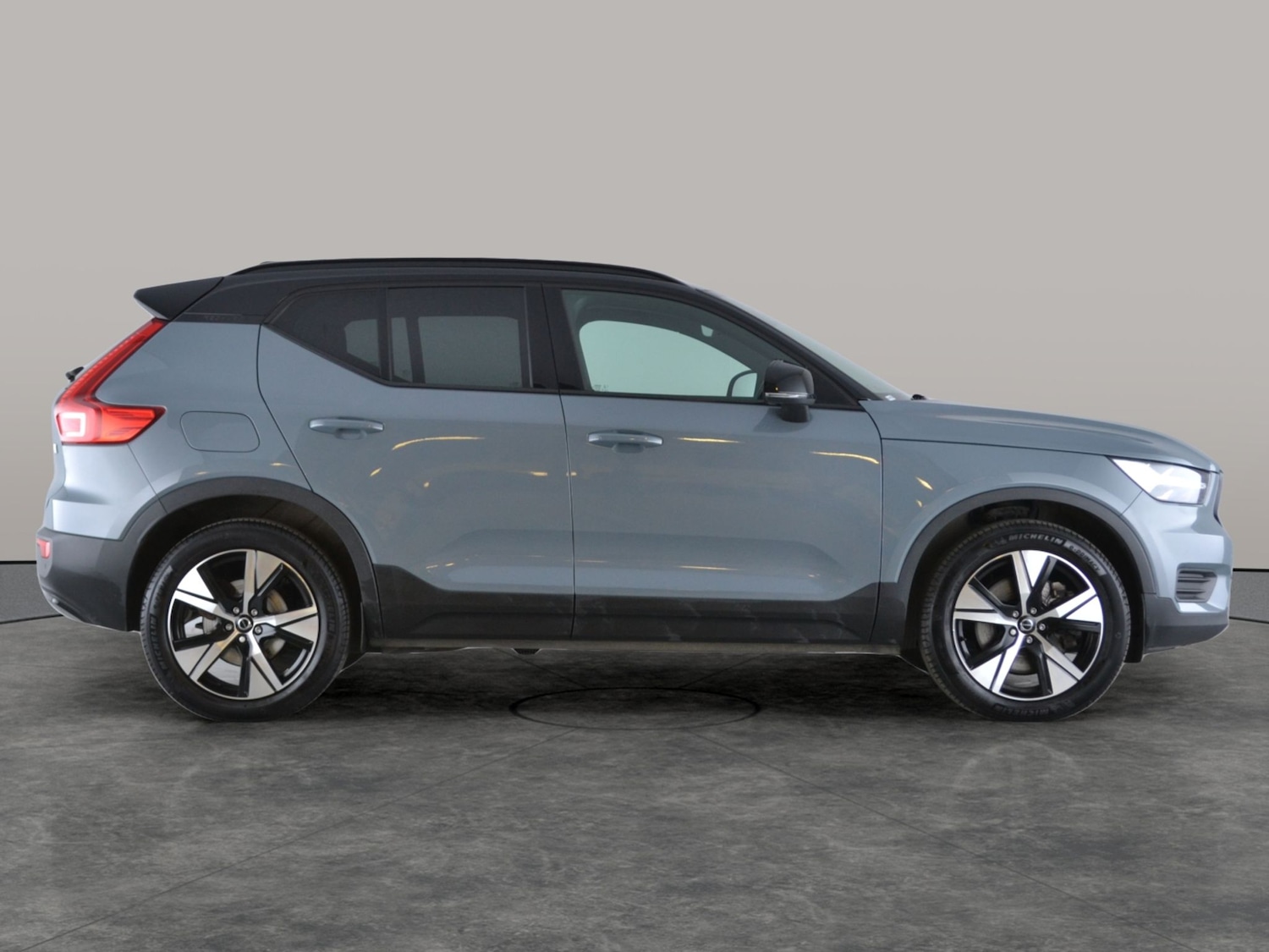 Used Volvo XC40 2021 for sale - 76609868: Photo 10