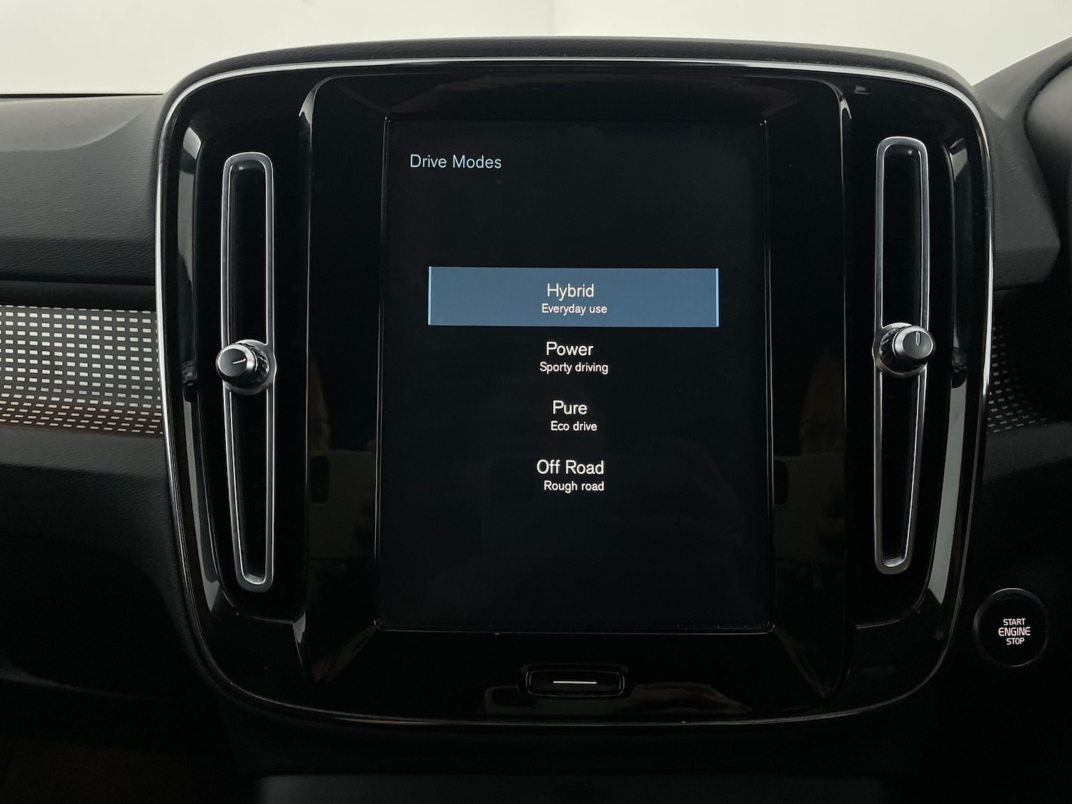 Used Volvo XC40 2021 for sale - 76609868: Photo 17