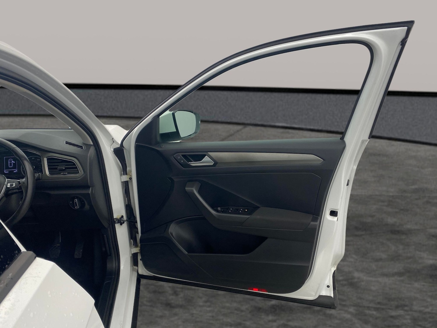 Used Volkswagen T-Roc 2020 for sale - 77435482: Photo 23