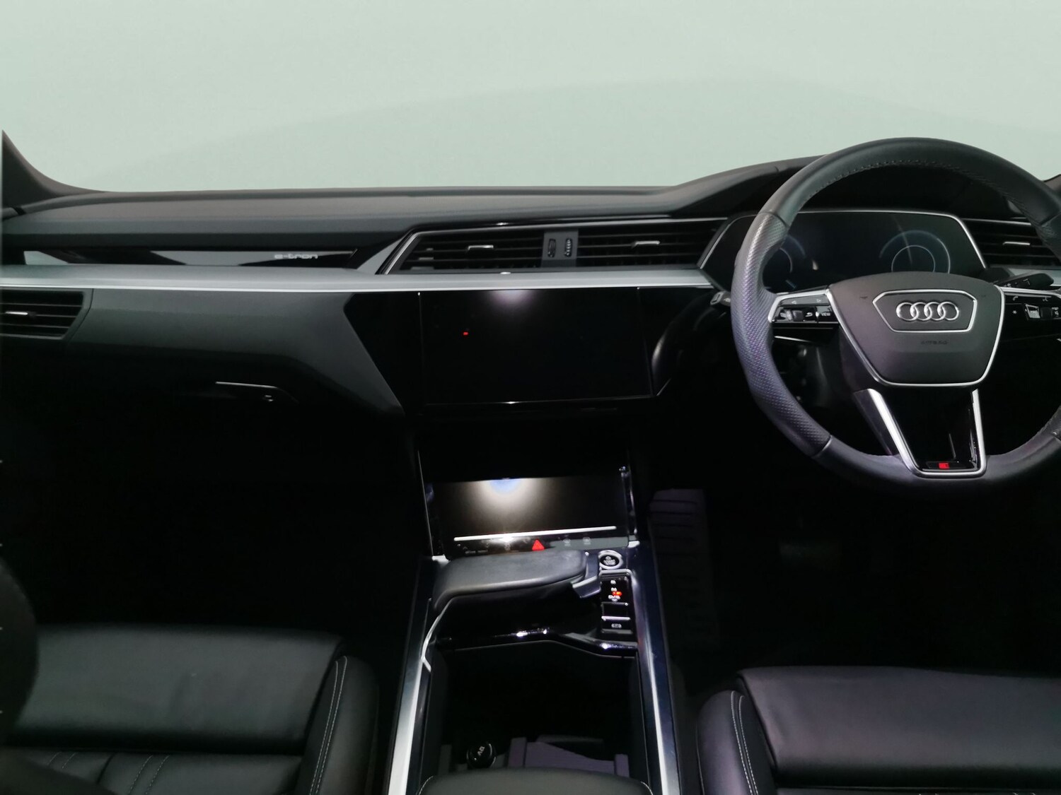 Used Audi e-tron 2022 for sale - 77569970: Photo 7