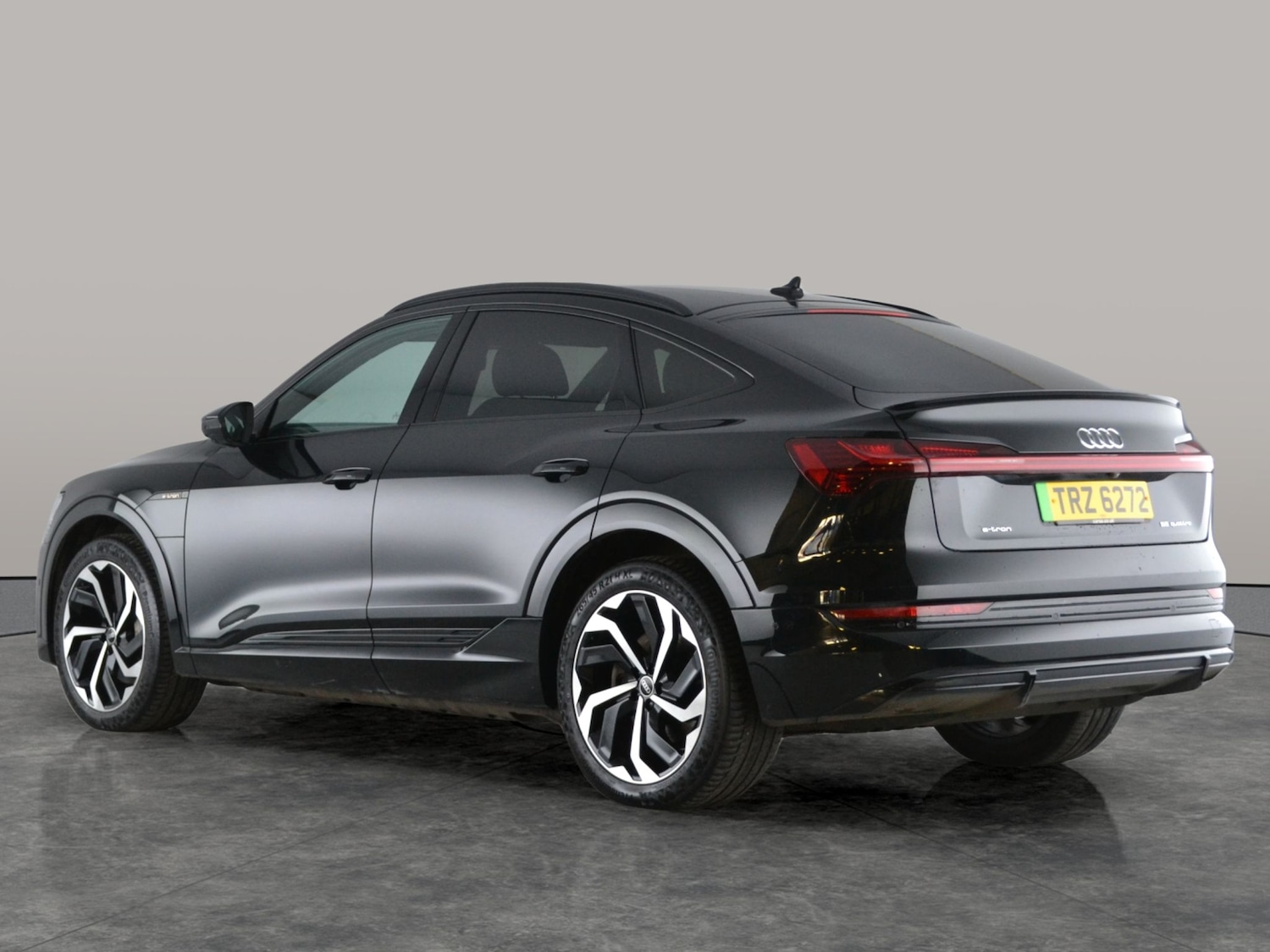 Used Audi e-tron 2022 for sale - 76758142: Photo 8