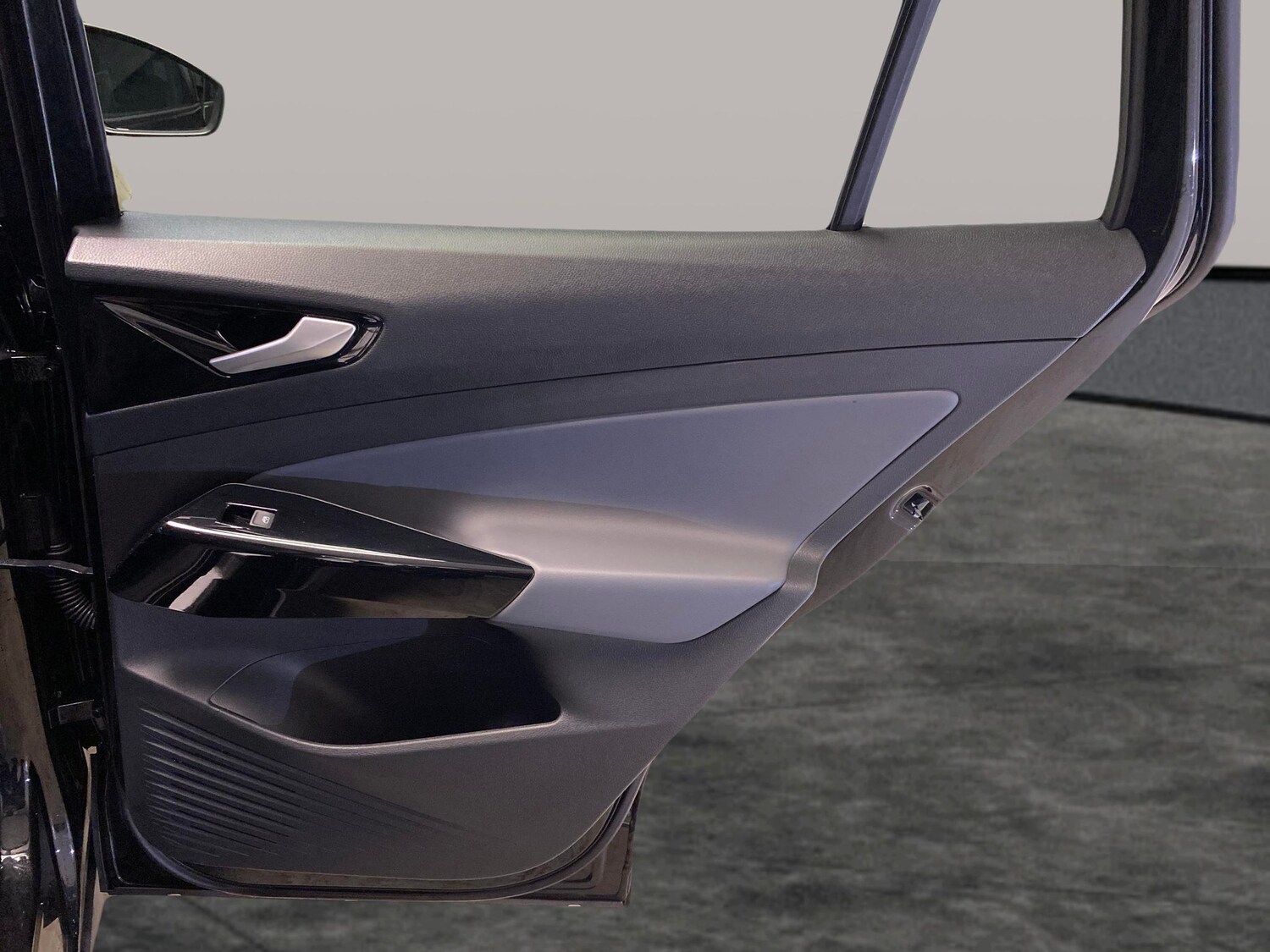 Used Volkswagen ID.4 2023 for sale - 77810600: Photo 25