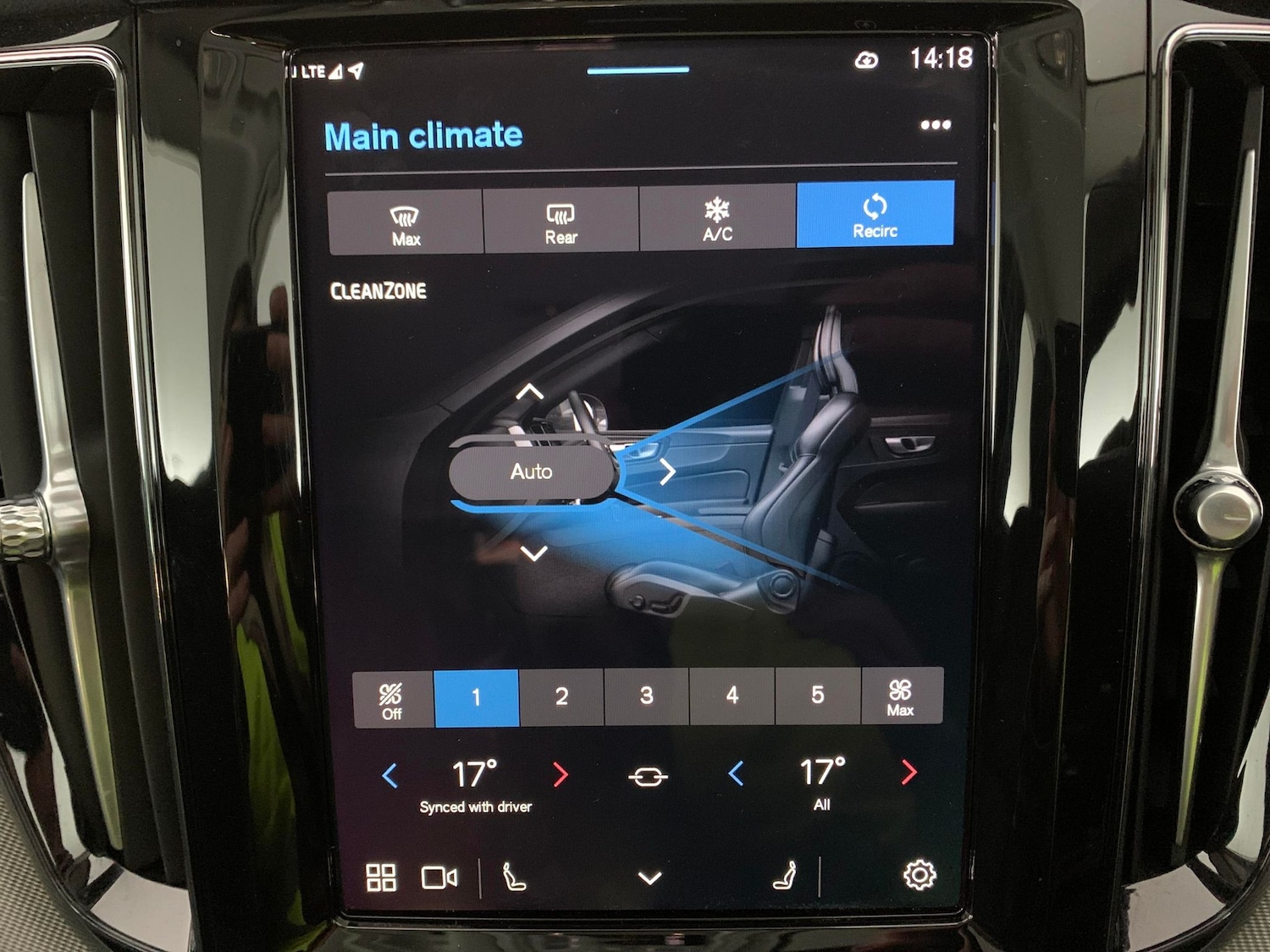 Used Volvo XC60 2024 for sale - 77951128: Photo 21